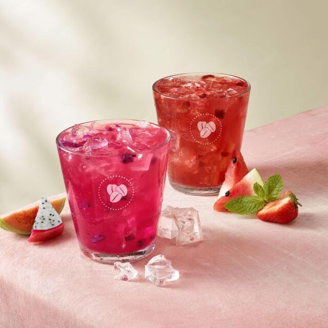 Summer drinks, chilled to perfection! Which one of Costa Coffee's new Refreshers are you trying first? 🍉🧊
#PrinceBishops #CostaCoffee #Costa #SummerDrink #DurhamCafe #DurhamFoodie #VisitDurham